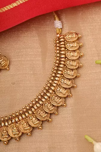 Laxmi Motif Necklace Set