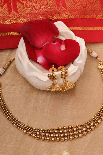 Stylish Gold Plated Necklace Set