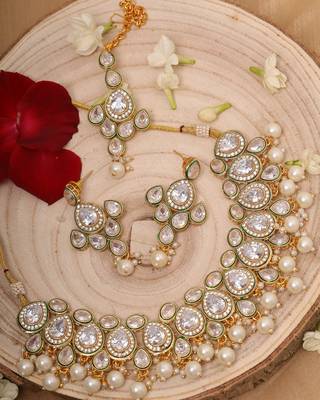 White Gold Plated Necklace Set 1
