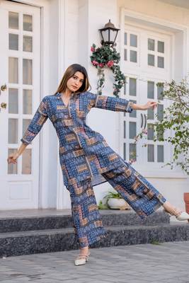 Stylish multicolour coord set in cotton fabric for trendy looks 4