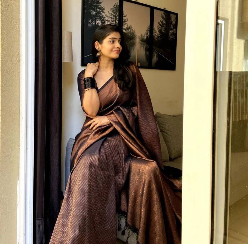 Simple Indian Were Fantabulous Black Soft Silk Saree with Incomparable Blouse Piece