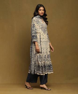 Aarke beige printed kurta set 3