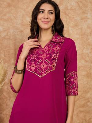 Ziyaa women's maroon crepe kurta and pant set 2