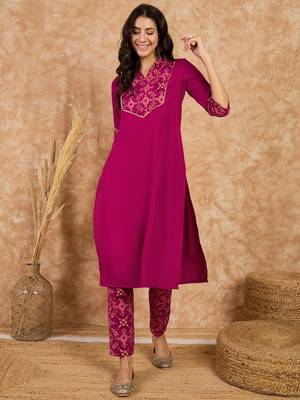 Ziyaa women's maroon crepe kurta and pant set 1