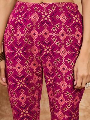 Ziyaa women's maroon crepe kurta and pant set 4