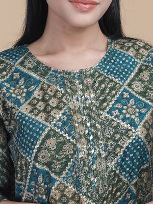Maahi fabs women abstract floral bandhani dark printed work green kurta 3