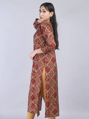 Maahi fabs women abstract floral bandhani dark printed work kurta 3