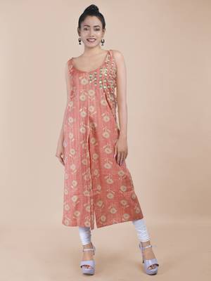 Maahi fabs women floral motifs with embriodered peach kurta 1