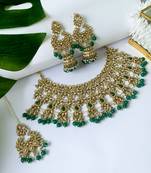 stylish traditional kundan & pearl drops bridal choker necklace jewellery set