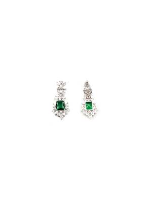 Silver plated green square ad cz studded leaf pendant set with earrings and maangtika 4