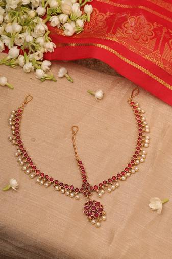Traditional Kundan Maang Tikka