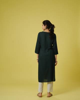 Green 3/4th sleeves cotton cambric mirror work, thread embroidery work calf length kurta 4