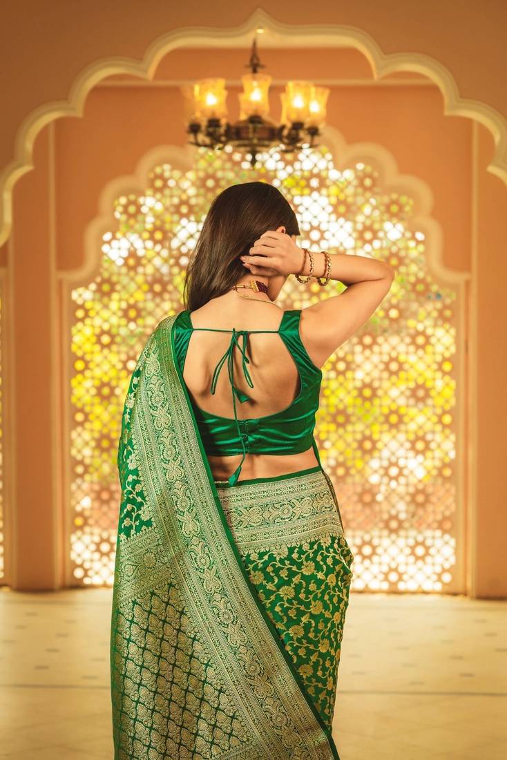  Green Silk Blend Sarees With Blouse