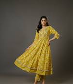 Yellow 3/4th sleeves cotton abstarct batik print, machine embroidery calf length kurta set - with dupatta