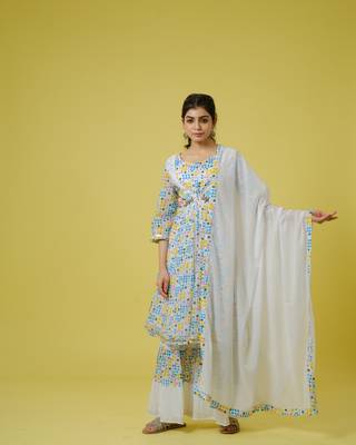 Multi colour 3/4th sleeves cotton polka dots knee length kurta set - with dupatta 1