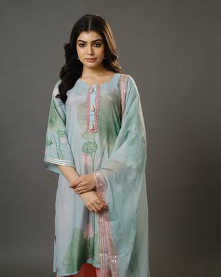Sky blue 3/4th sleeves chanderi digital floral print, embellishment work knee length kurta set - with dupatta 5