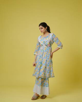 Multi colour 3/4th sleeves cotton polka dots knee length kurta set - with dupatta 3