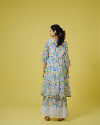 Multi colour 3/4th sleeves cotton polka dots knee length kurta set - with dupatta 4