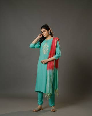 Sage green 3/4th sleeves cotton slub thread work calf length kurta set - with dupatta 5