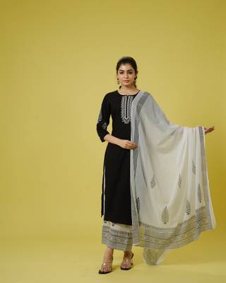Black 3/4th sleeves cotton machine embroidery, block print calf length kurta set - with dupatta 1