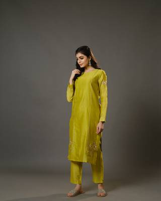 Lime green full sleeves cotton silk gold thread work calf length kurta set - with dupatta 2