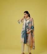 Cream 3/4th sleeves cotton silk digital floral print, embellishment work knee length kurta set - with dupatta
