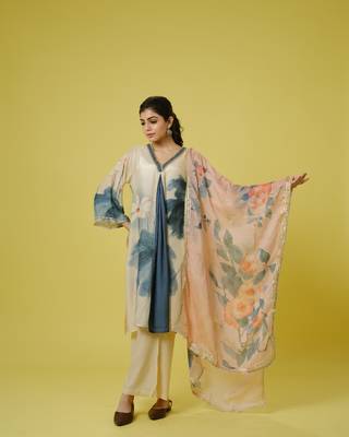 Cream 3/4th sleeves cotton silk digital floral print, embellishment work knee length kurta set - with dupatta 2