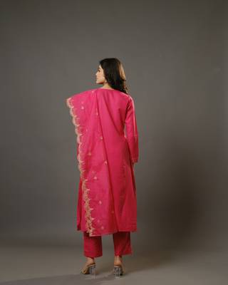 Pink full sleeves cotton blend slub thread work calf length kurta set - with dupatta 4