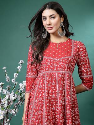 Women maroon color printed a-line kurta 4