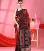 Red Cotton Blend Printed Handloom Saree Without Blouse