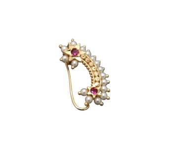 Gilded mosaic: the opulence of gold-plated nose rings with artificial stones and beads 2
