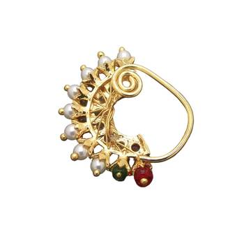 Gilded opulence: the majestic fusion of gold, artificial stones, and beads 3