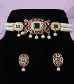 Natural fresh water pearls choker set with certificate