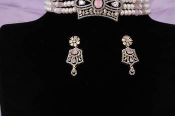 Natural fresh water pearls choker set with certificate 2