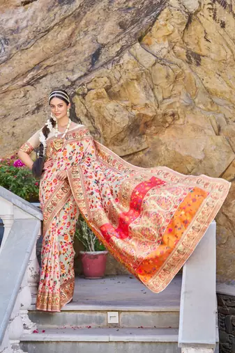 Cream Kashmiri Pashmina Style Blend Cotton Weaving Saree With Blouse