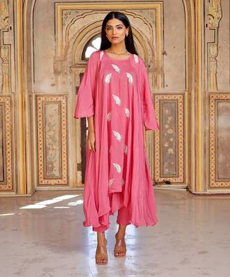 Pink cotton embroidered kurta set 1