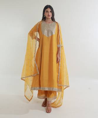 Yellow chanderi straight kurta sets 1