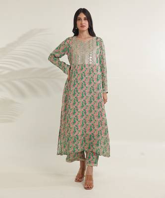 Green viscose chinon straight kurta sets 4