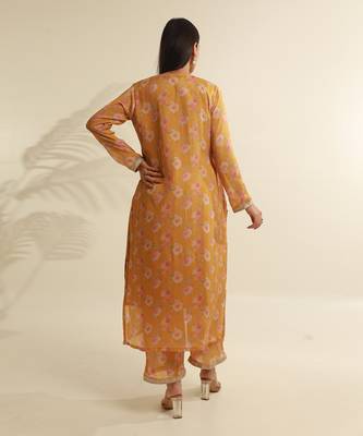 Yellow viscose chinon straight kurta sets 4