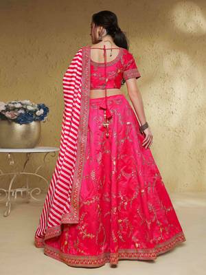  pink thread embroidered silk lehenga set choli with dupatta 4