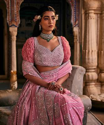 Pink  crepe embroidered saree 4