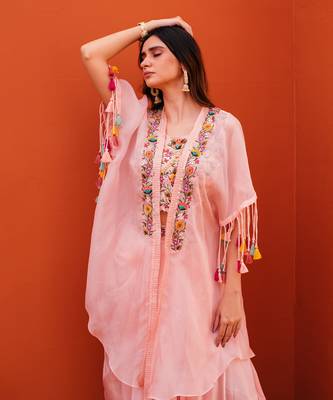 Pink silk embroidery jacket draped skirt set 3