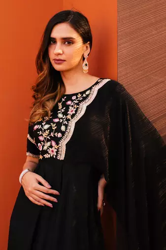 Black crepe embroidery gown