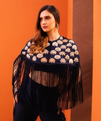 Blue silk embroidery pant set 2