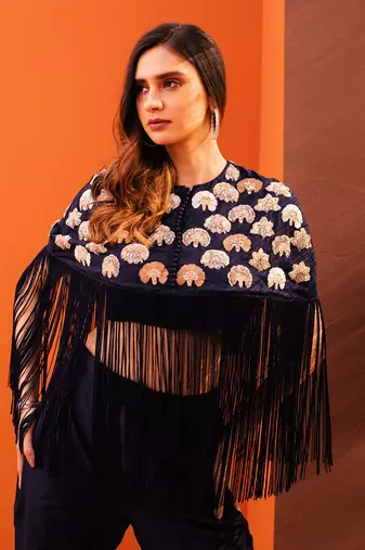 Blue silk embroidery pant set