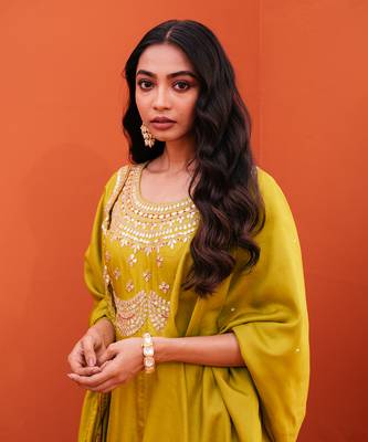 Green silk embroidery kurta palazzo set 2