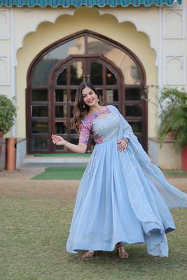 PREMIUM DESIGNER READYMADE GOWN WITH DUPPTA 4