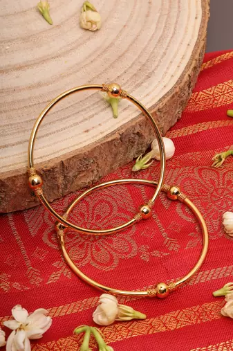 Bangles Set with Circular Accents