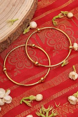 Bangles Set with Circular Accents 4