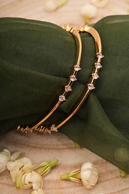 Bangles Set with Pearl Stone Embellishments 1